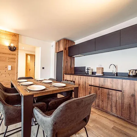 Appartement Ravissant Au Cœur De Belle Plagne - 6 Pers. - Fr-1-885-63 *