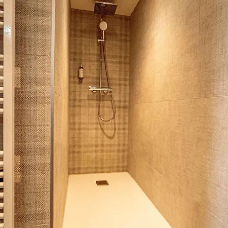Appartement Ravissant Au Cœur De Belle Plagne - 6 Pers. - Fr-1-885-63